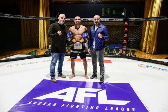 El teldense Juanma Suárez retiene el título mundial de AFL/TA.